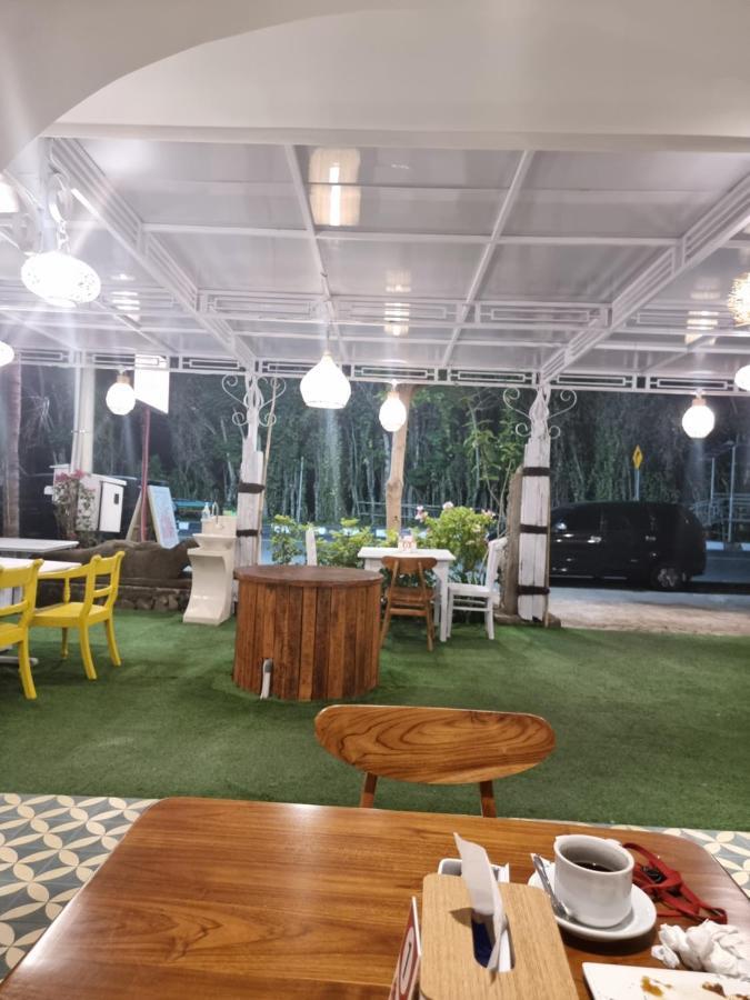 Attara Inn Senggigi Kültér fotó