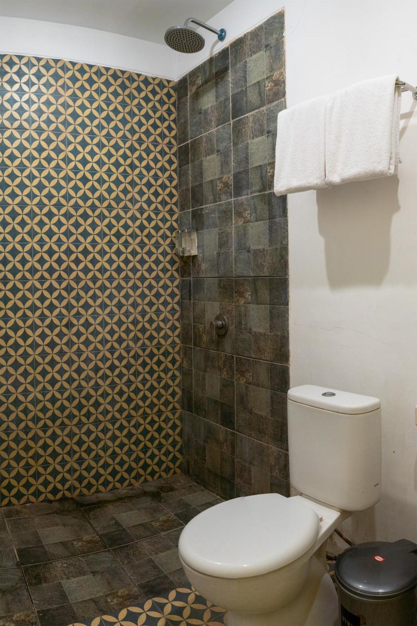 Attara Inn Senggigi Kültér fotó