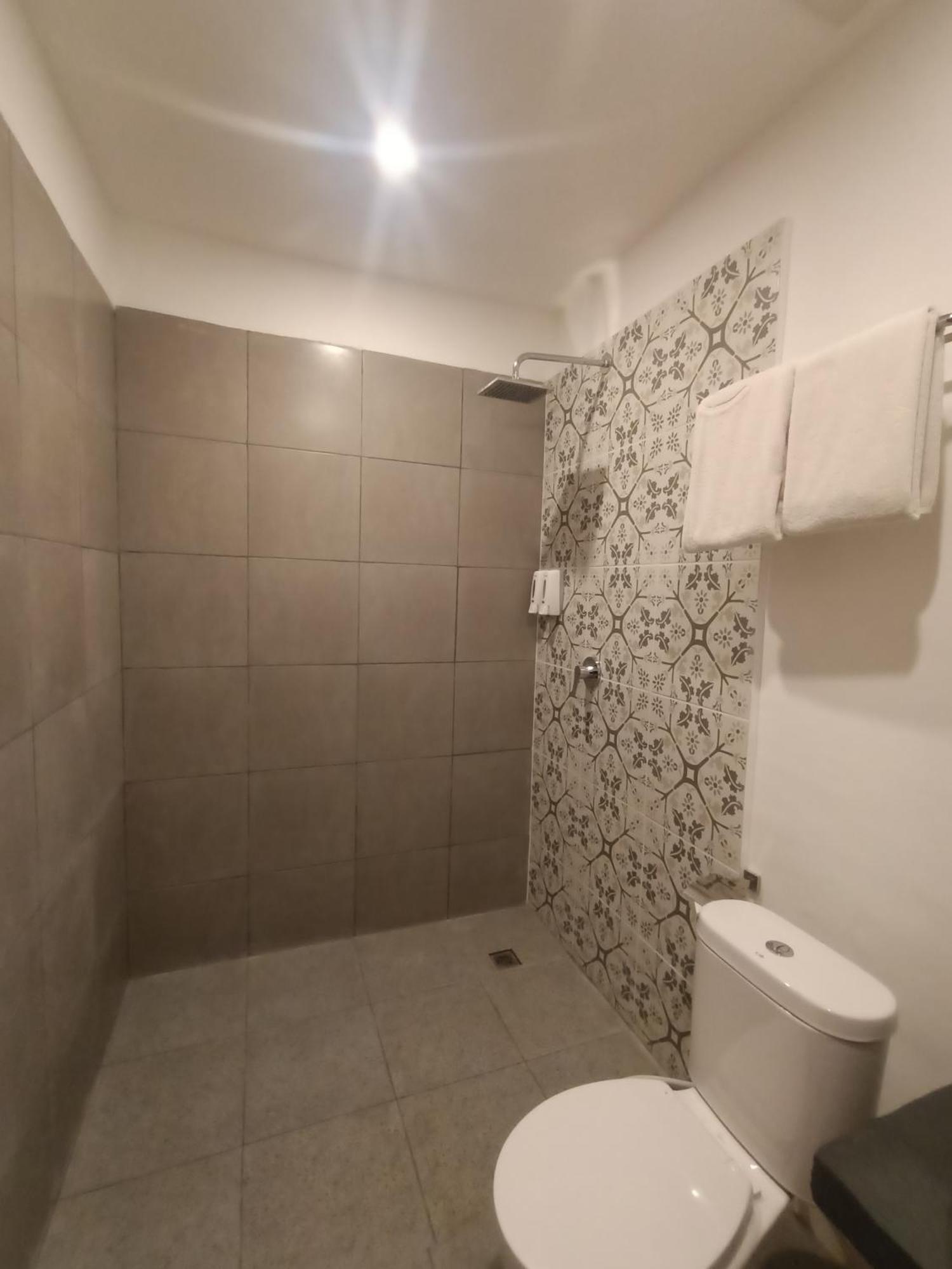 Attara Inn Senggigi Kültér fotó